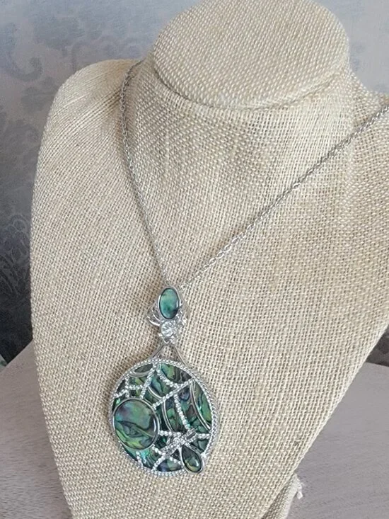 Abalone Spider Web - Picture 2 of 4